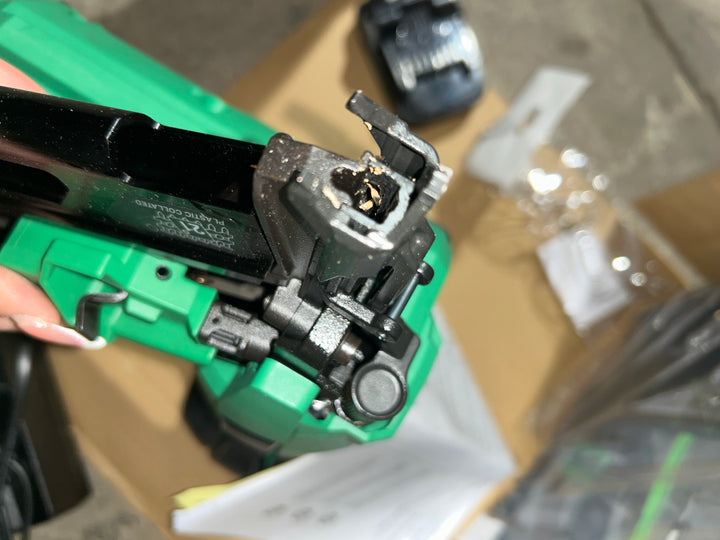 Metabo HPT Multi-Volt 3-1/2-in 21 -Degree Cordless Roundhead Framing Nailer ( 2.0 Battery Included and Charger Included)(used) (Copy)