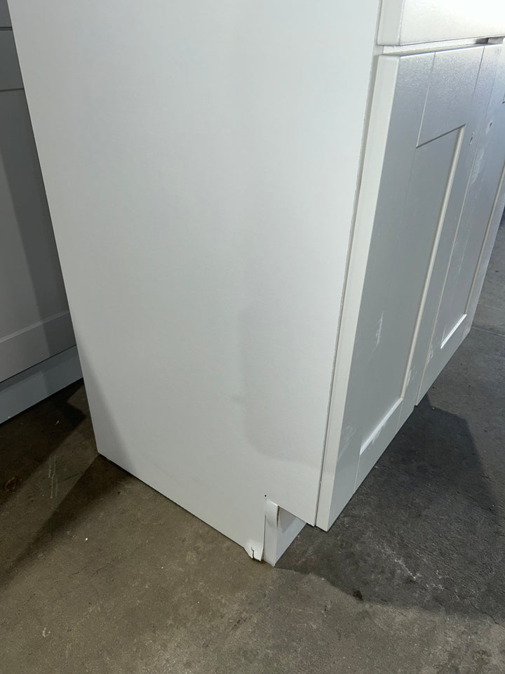 Project Source Dover 24-in True White Single Sink Bathroom Vanity with White Cultured Marble Top (DAMAGED)