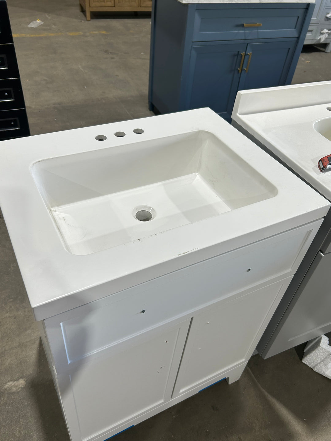 Style Selections Potter 24-in True White Single Sink Bathroom Vanity w ...