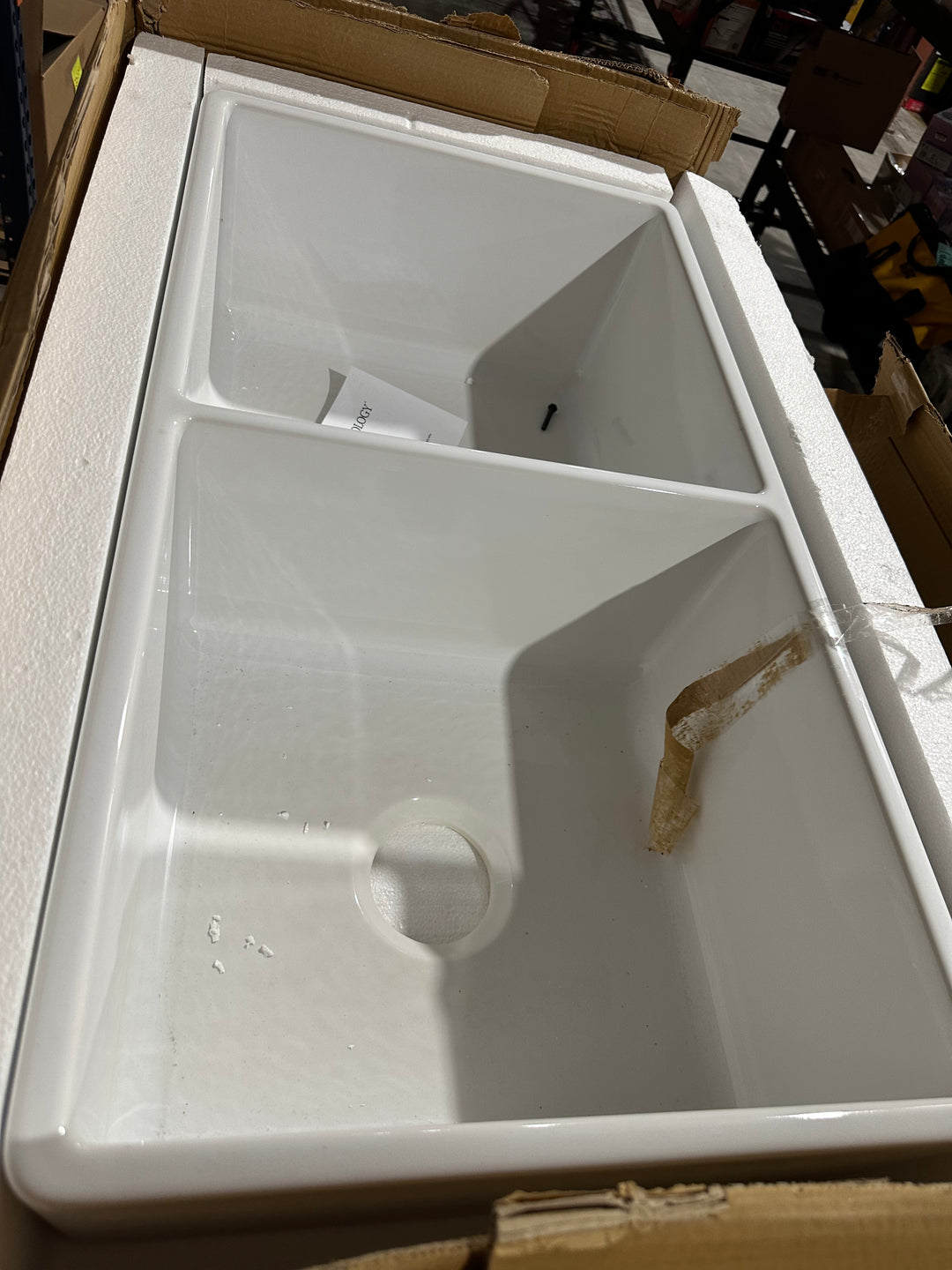 SINKOLOGY Bradstreet II 33 in. Farmhouse Apron Front Undermount Double Bowl Crisp White Fireclay Kitchen Sink