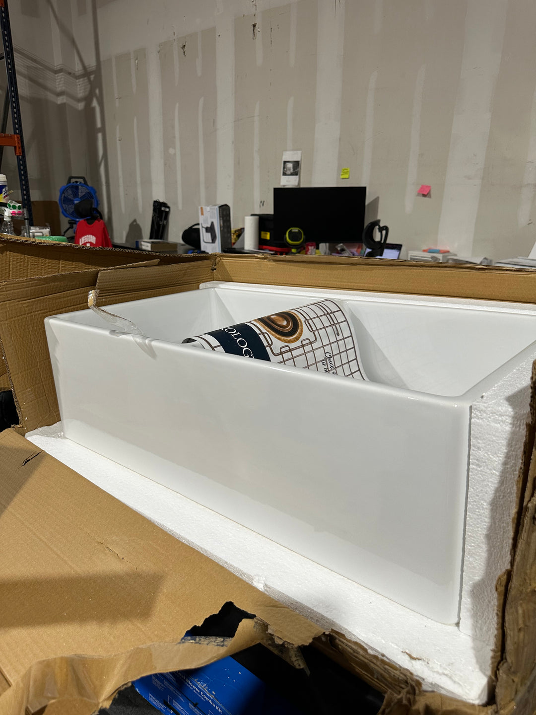 SINKOLOGY Bradstreet II 33 in. Farmhouse Apron Front Undermount Double Bowl Crisp White Fireclay Kitchen Sink