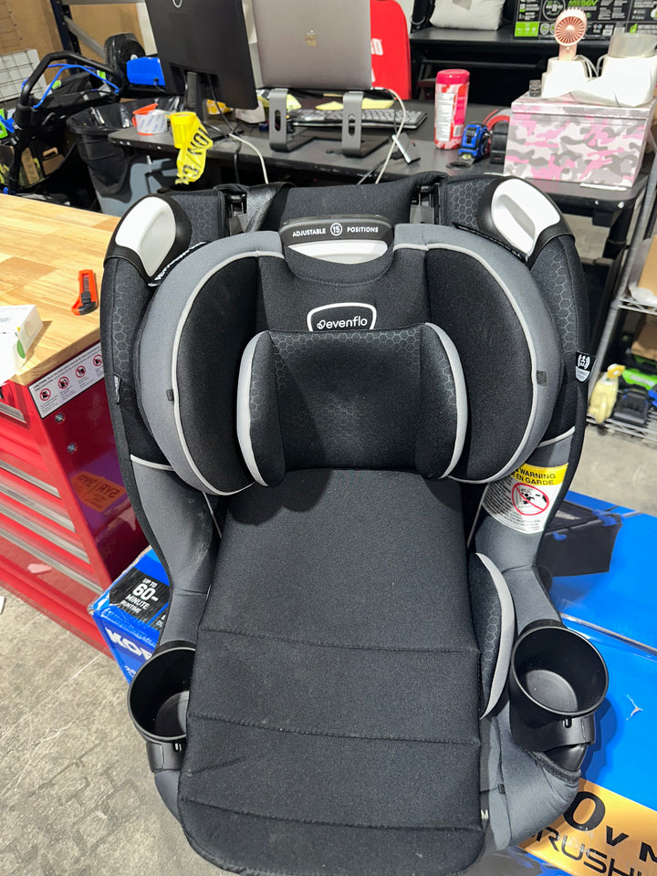Evenflo Revolve 360 Slim 2-in-1 Rotational Convertible Car Seat (USED)(DONT LIST)