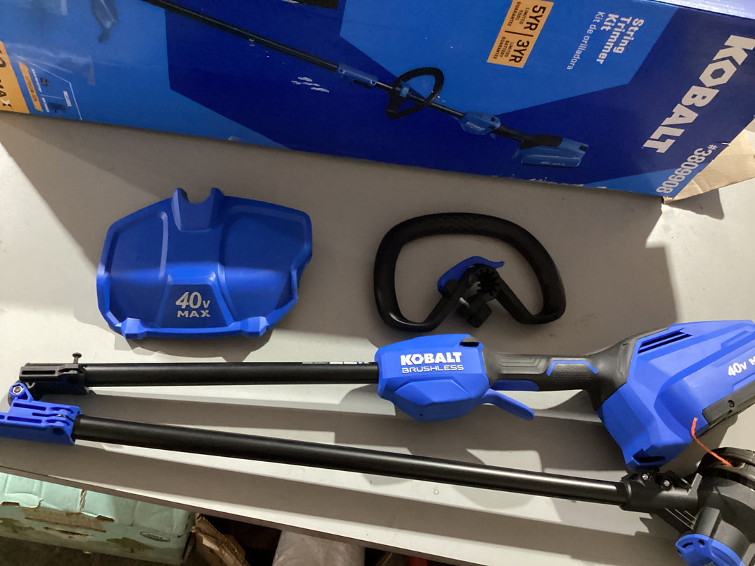 Desbrozadora de hilo Kobalt de 40 V máx., 15 pulgadas, con eje recto y batería de 4 Ah (batería y cargador incluidos) (caja abierta)