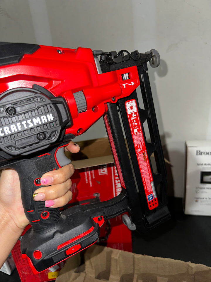 CRAFTSMAN V20 2-1/2-in 16-Gauge Cordless Straight Finish Nailer (Battery Not Included and Charger Not Included) (used)