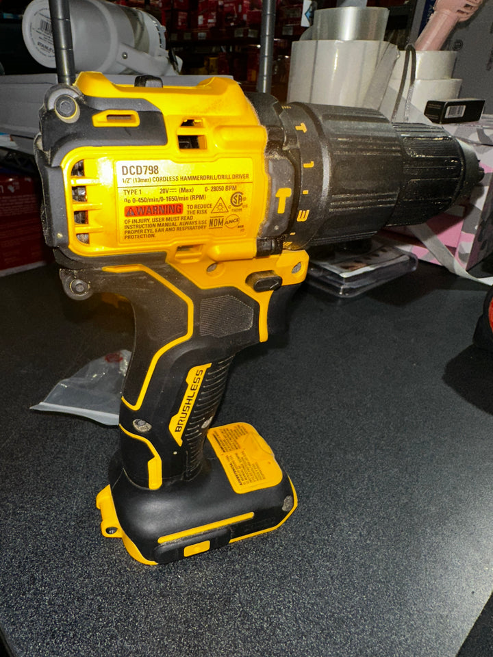 Dewalt 20V MAX* Brushless Cordless 1/2 in. Hammer Drill (BARE TOOL) (USED)