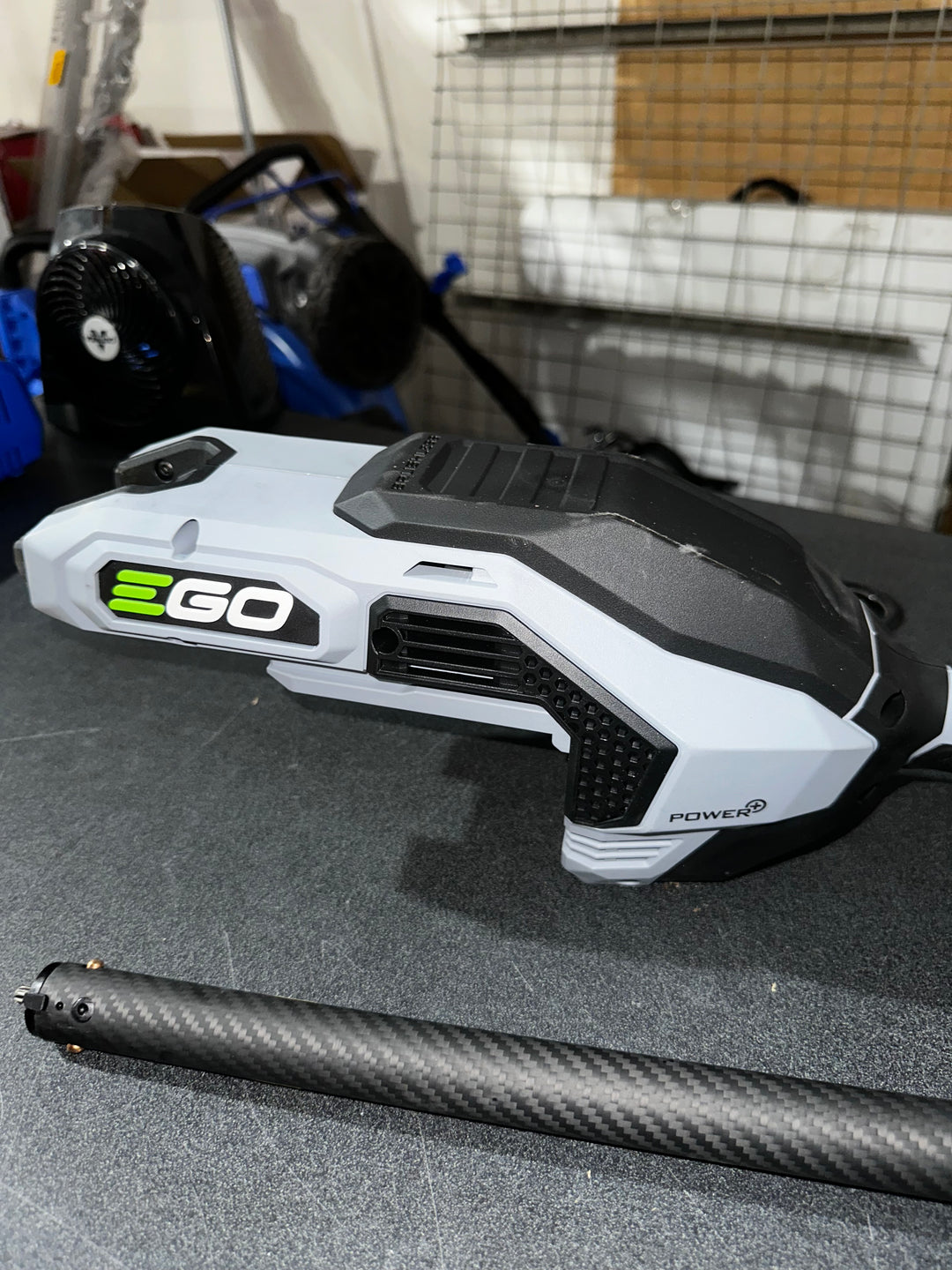 EGO POWER+ Multi-Head System with LINE IQ, POWERLOAD 56-volt 17-in Straight Shaft Attachment Capable Battery String Trimmer 4 Ah (Battery Included) (Charger Included)(used)