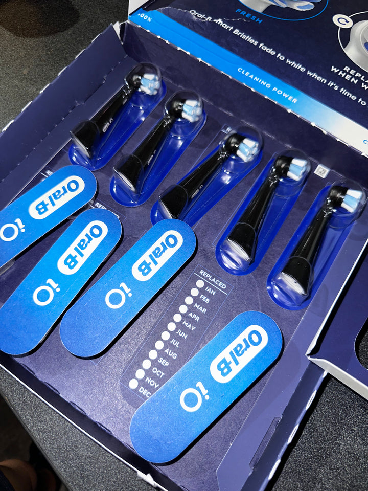 Cabezal de repuesto para cepillo de dientes Oral-B iO Deep Clean, 9 unidades (caja abierta)