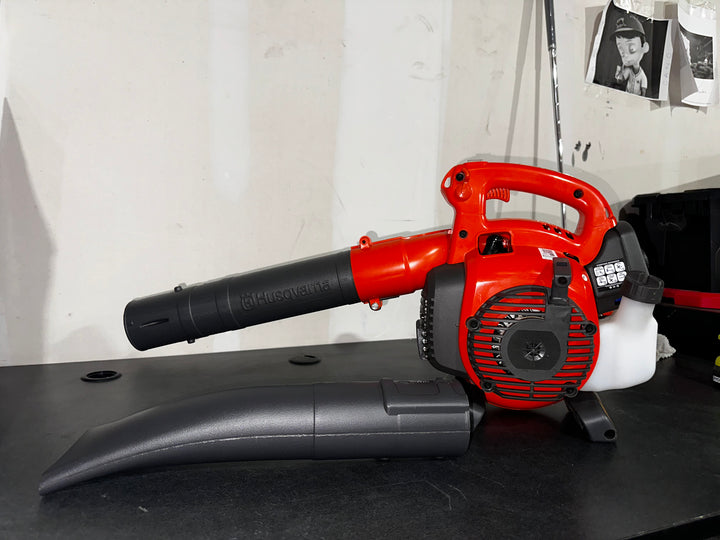 Husqvarna 125B 28-cc 2-cycle 470-CFM 170-MPH Gas Handheld Leaf Blower (BARE TOOL)(USED)