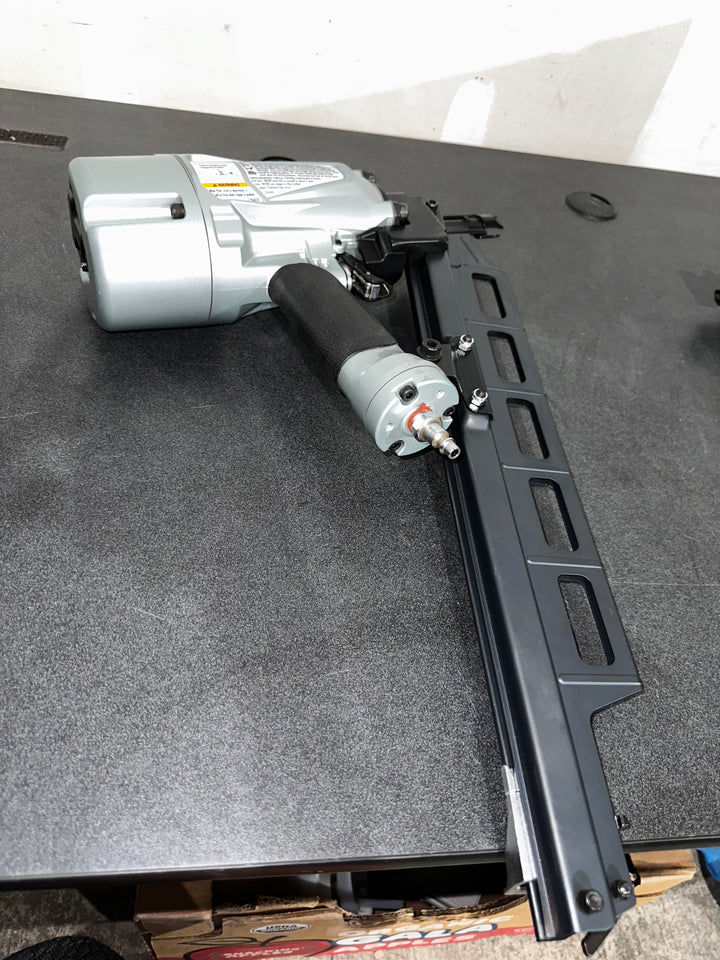 Metabo HPT 3-1/4-in 21 -Degree Pneumatic Roundhead Framing Nailer (bare tool) (USED)