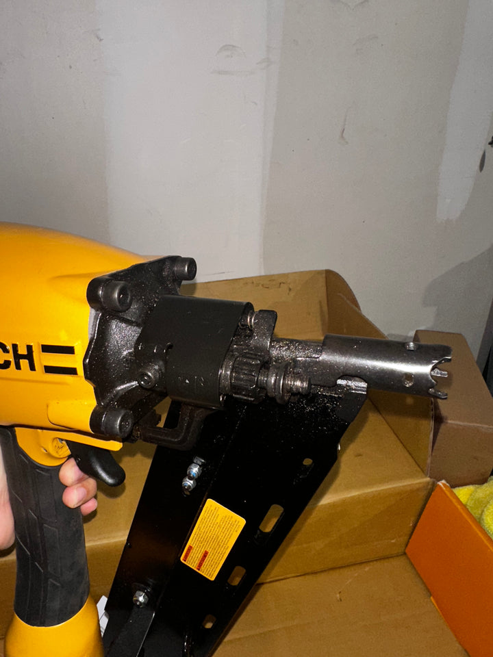 BOSTITCH Framing Nailer, Wire Weld, 28 Degree, 2 to 3-1/4-Inch, Pneumatic (USED)