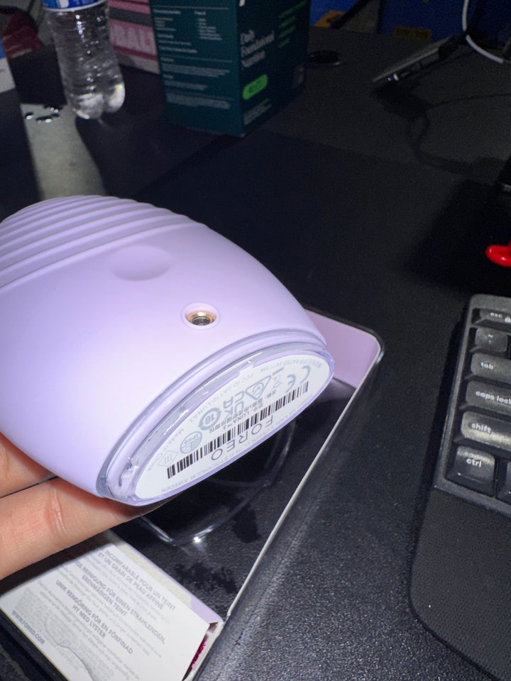 Dispositivo de masaje facial limpiador y reafirmante FOREO LUNA 3 + limpiador espumoso de 0.67 fl oz (nuevo)