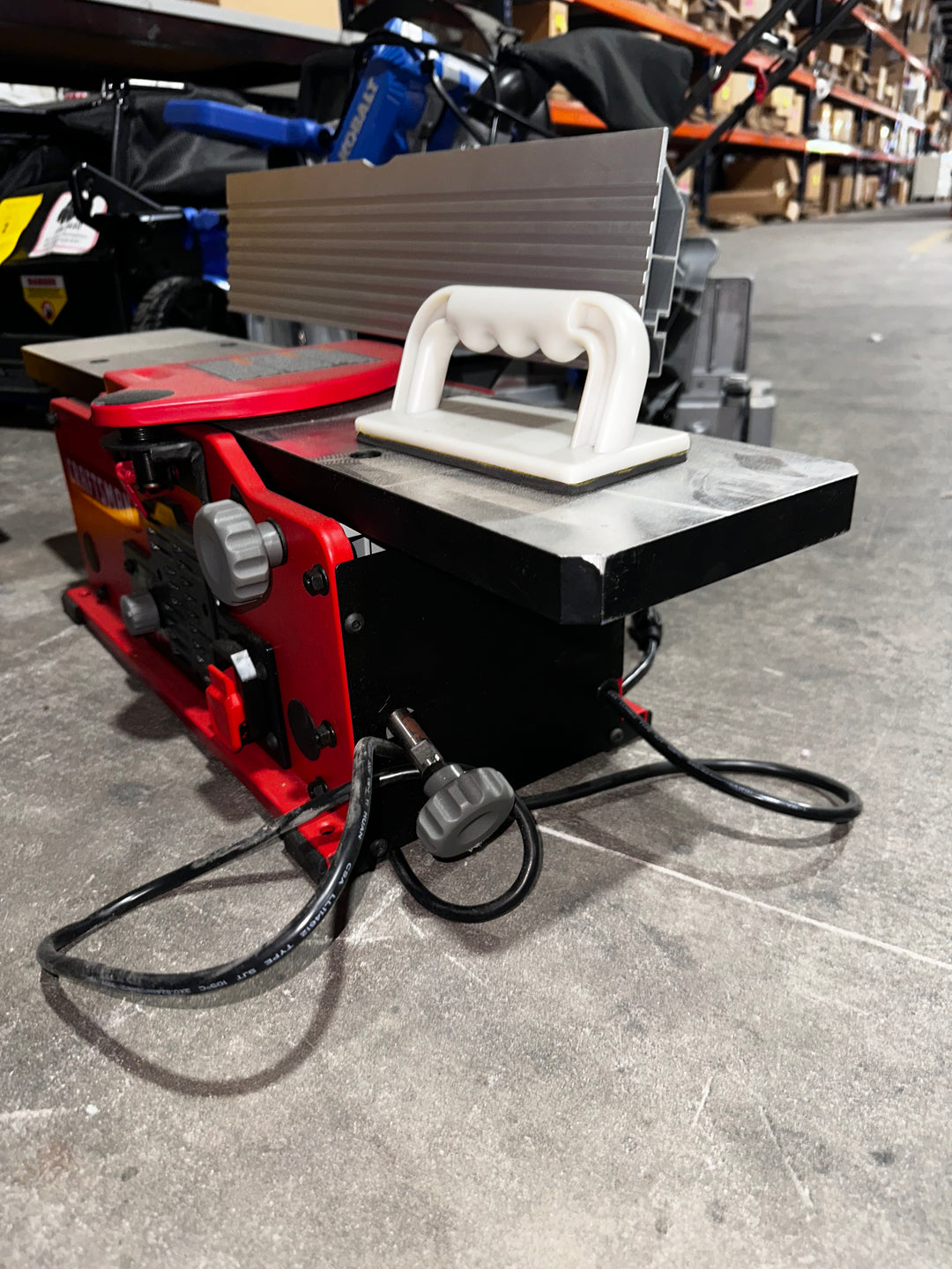CRAFTSMAN 10-Amp 6.3-in Wide Bench Jointer (USED) ( DONT POST) (MP ONLY)