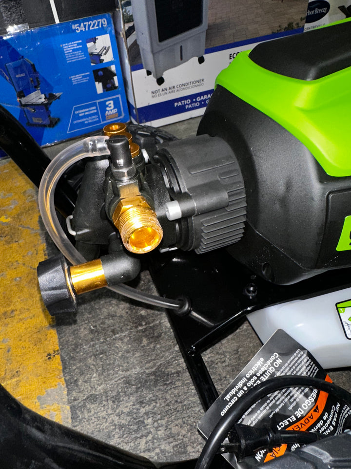 Greenworks Pro 3000 PSI 2-GPM Cold Water Electric Pressure Washer with 5 Spray Tips (used)