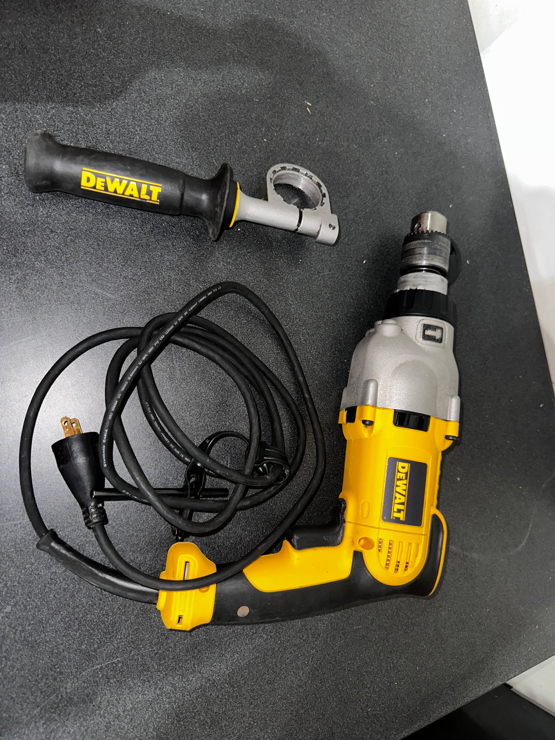 Dewalt 10 Amp 1/2 in. Variable Speed Reversible Pistol Grip Hammer Drill (used)