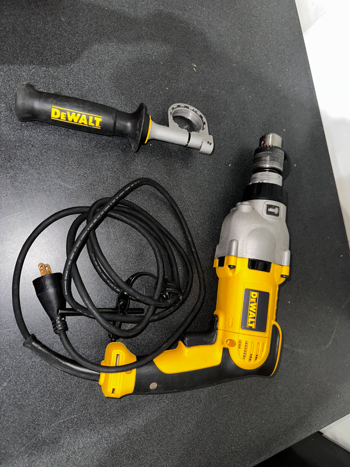 Dewalt 10 Amp 1/2 in. Variable Speed Reversible Pistol Grip Hammer Drill (used)