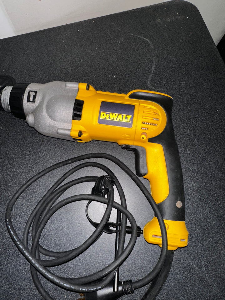 Dewalt 10 Amp 1/2 in. Variable Speed Reversible Pistol Grip Hammer Drill (used)