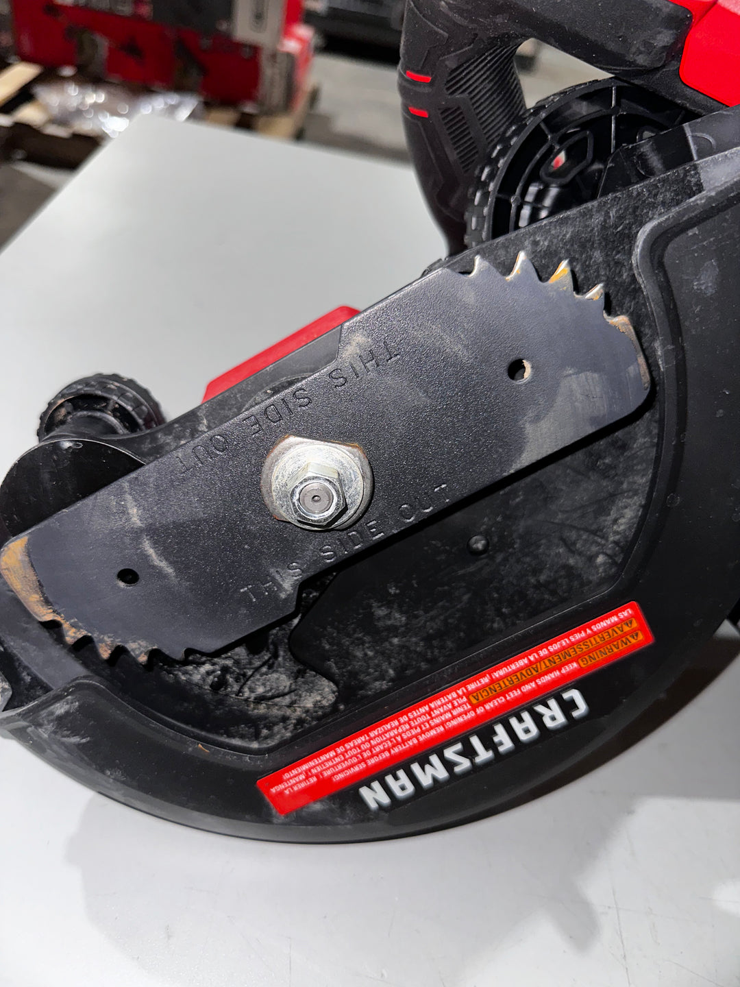 Bordeadora de césped portátil CRAFTSMAN V20 de 7.5 pulgadas (batería no incluida) (USADA) 