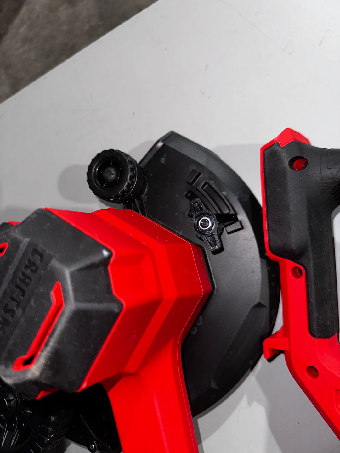 Bordeadora de césped portátil CRAFTSMAN V20 de 7.5 pulgadas (batería no incluida) (USADA) 