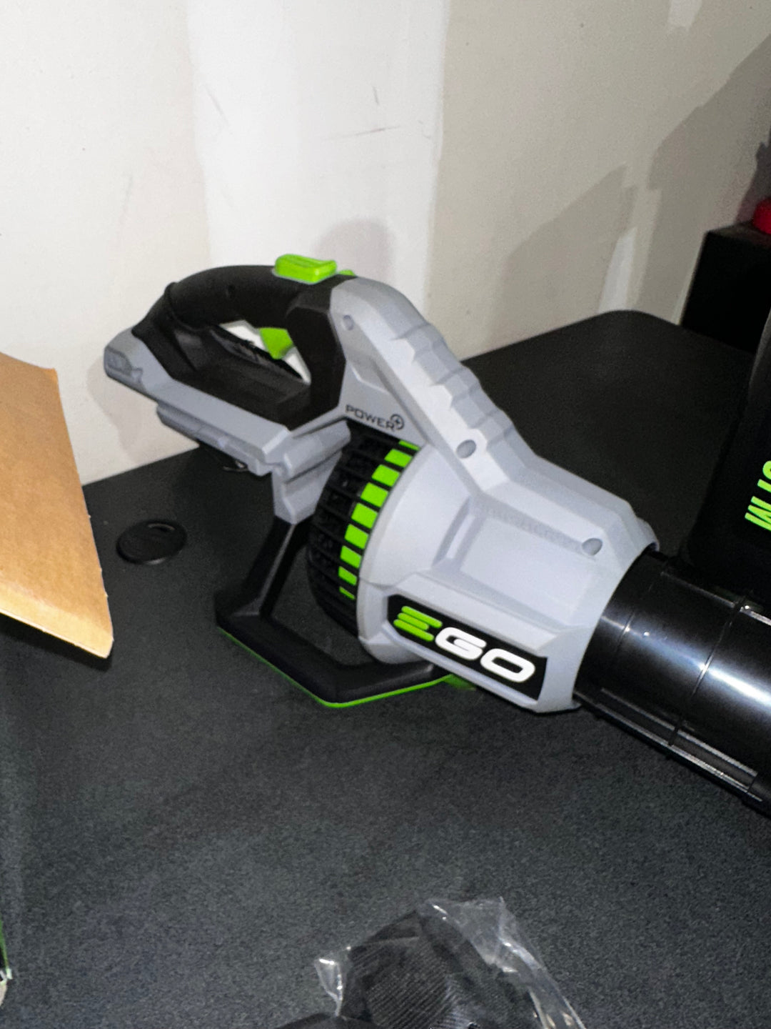 EGO 56-volt 765-CFM 200-MPH Battery Handheld Leaf Blower 5 Ah (Battery and Charger Included) (Used)