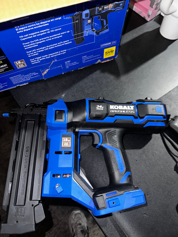 Kobalt XTR 2-1/8-in 18 -Gauge Cordless Straight Brad Nailer (USED)