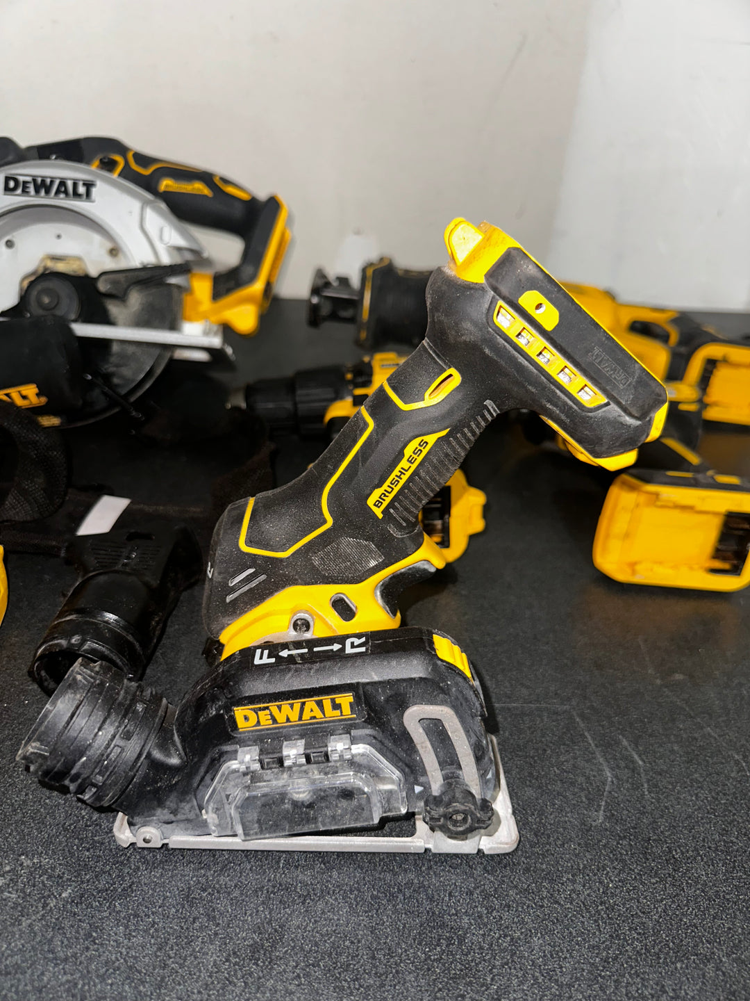 DEWALT 20V MAX 7-TOOL COMBO KIT (Used)(Bare tool)