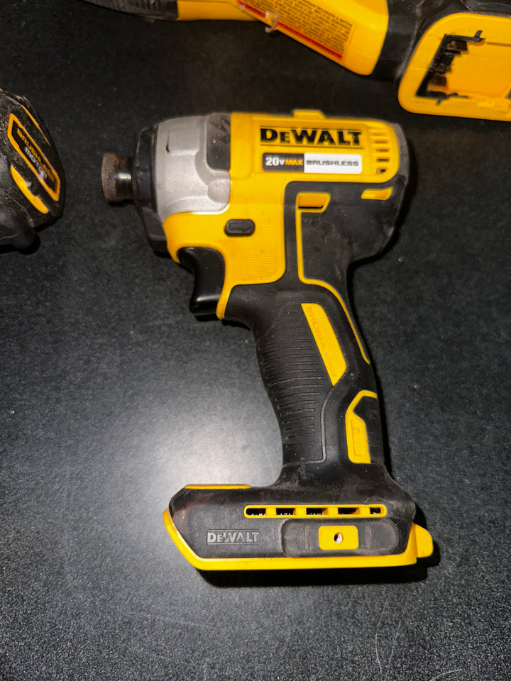 DEWALT 20V MAX 7-TOOL COMBO KIT (Used)(Bare tool)