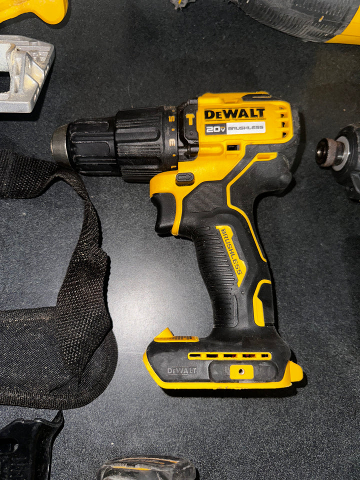 DEWALT 20V MAX 7-TOOL COMBO KIT (Used)(Bare tool)