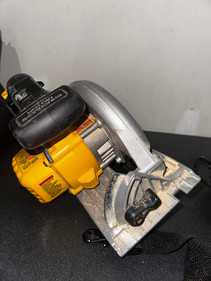 DEWALT 20V MAX 7-TOOL COMBO KIT (Used)(Bare tool)