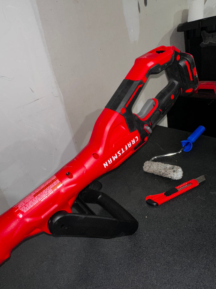CRAFTSMAN V20 20-volt Max Cordless Battery String Trimmer and Leaf Blower Combo Kit 2 Ah (Battery & Charger Included)(USED)