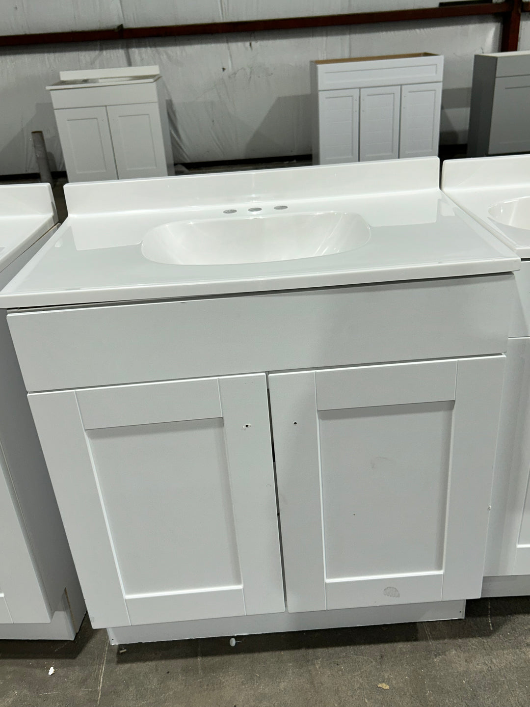 Project Source Dover 30-in True White Single sink Bathroom Vanity with White Cultured marble Top (damaged)