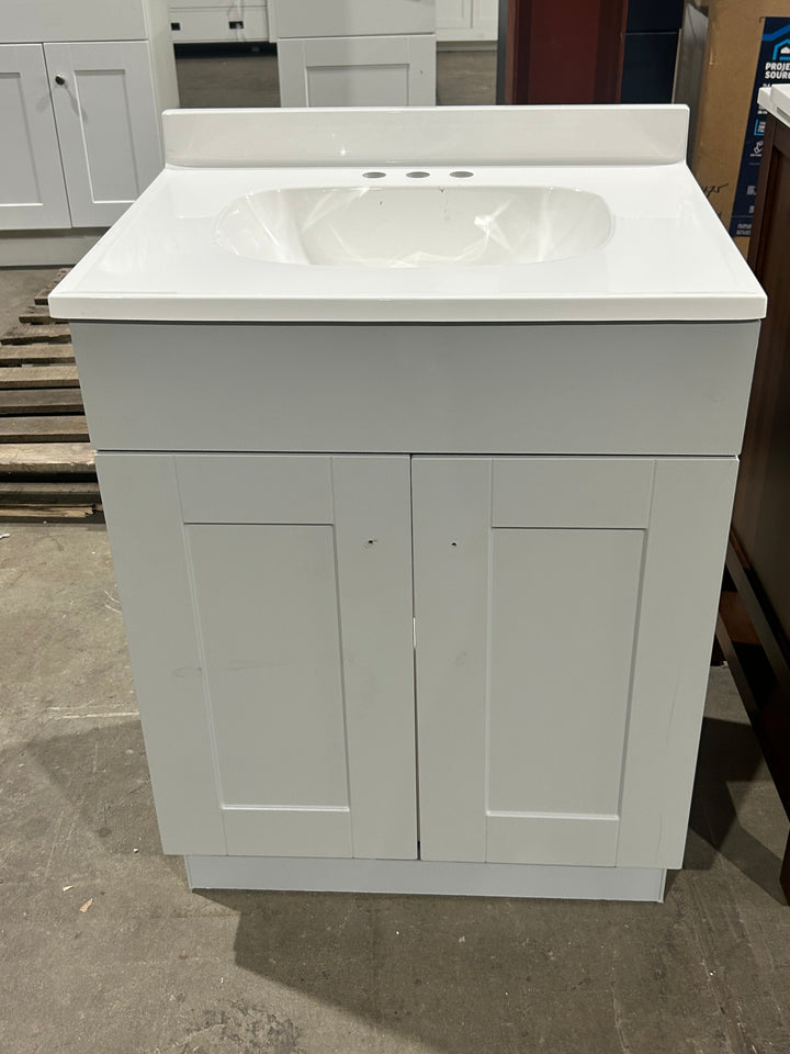 Proyecto Fuente Dover - Tocador de baño de 24 pulgadas con lavabo individual en gris claro y cubierta de mármol cultivado blanco