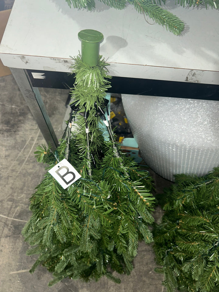 Everlands 7.5-ft. Killington LED Artificial Christmas Tree (USED)