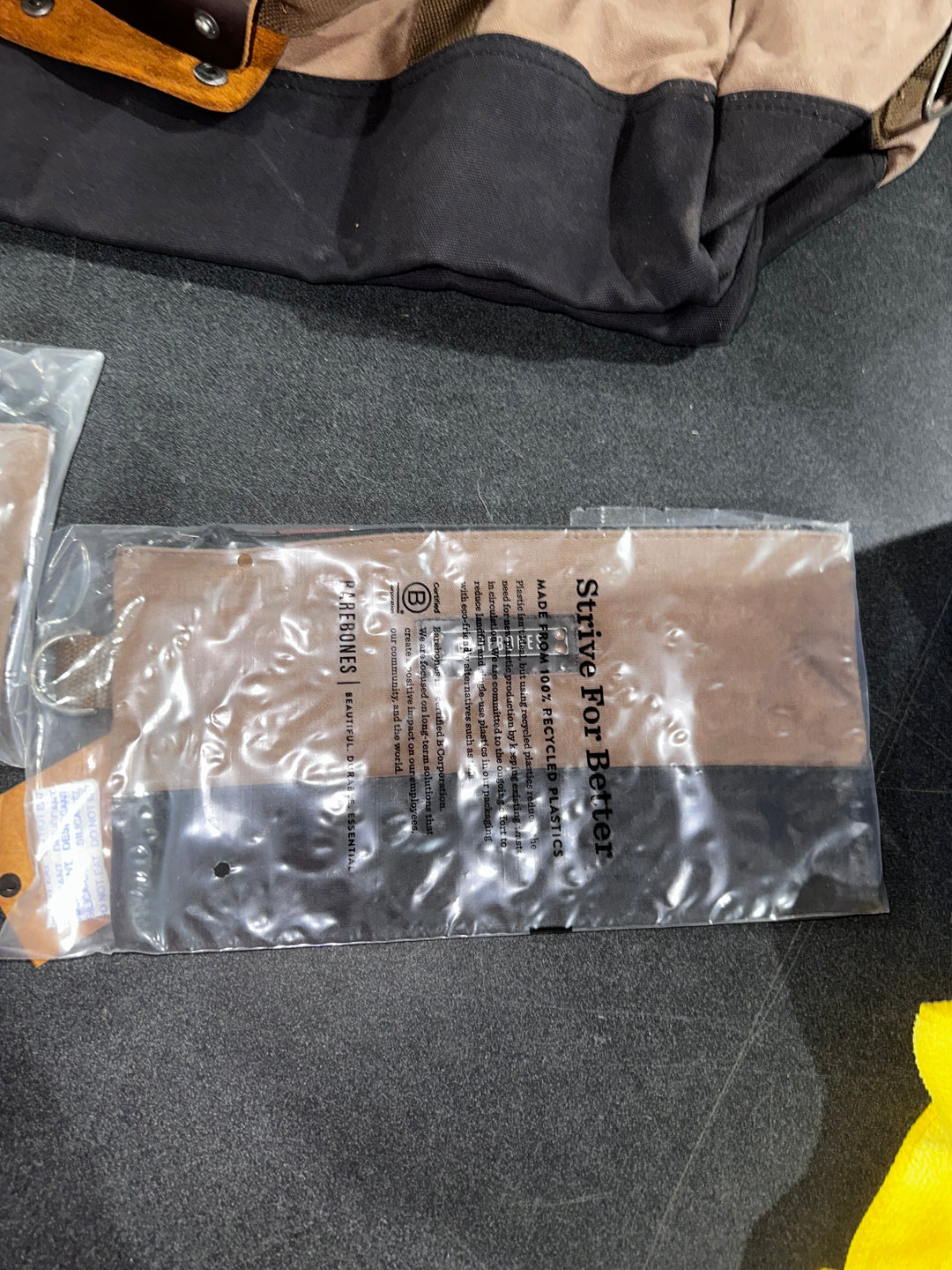 Neelum Duffle Bag 4-Piece Set (Open Box)