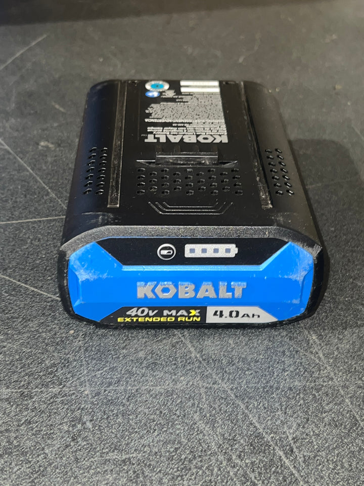 Kit combinado de recortadora de hilo y soplador de hojas inalámbrico Kobalt Gen4 de 40 voltios y 4 Ah (batería y cargador incluidos) (USADO)
