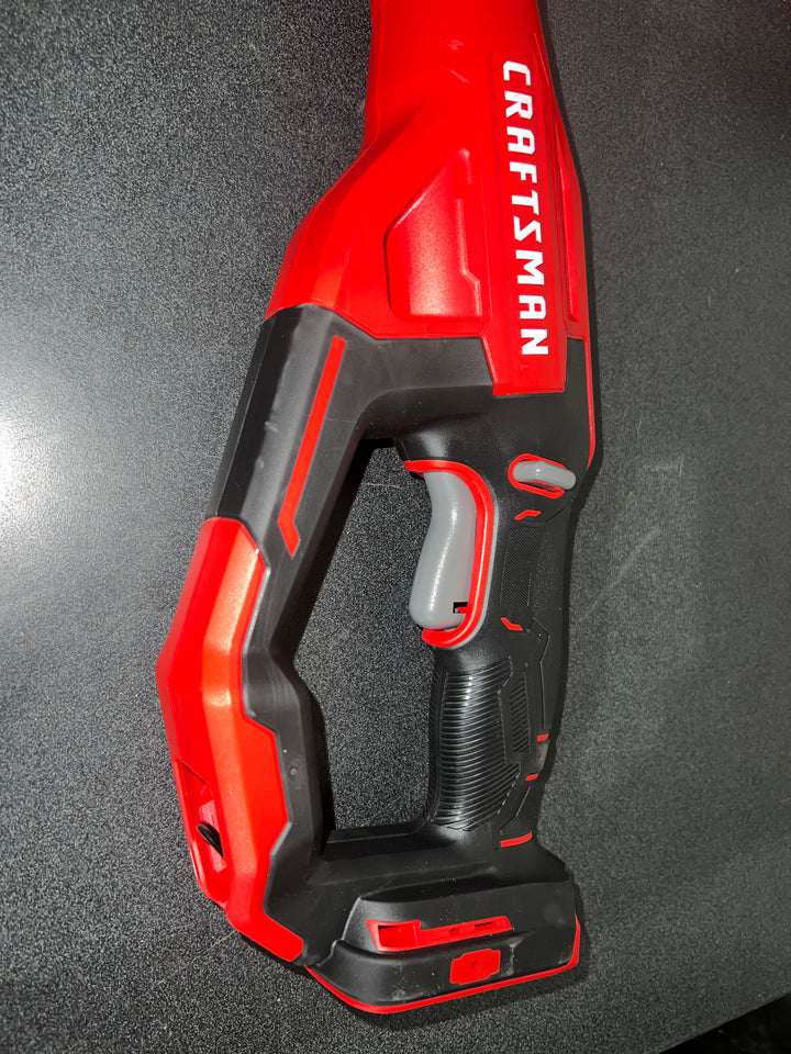 Kit combinado de recortadora de hilo y soplador de hojas inalámbrico CRAFTSMAN V20 de 20 voltios máx., 2 Ah (batería y cargador incluidos) (USADO)