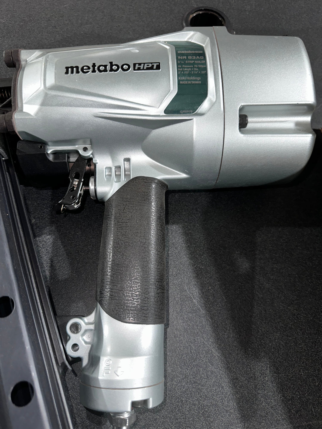 Metabo HPT 3-1/4-in 21 -Degree Pneumatic Roundhead Framing Nailer (Used)