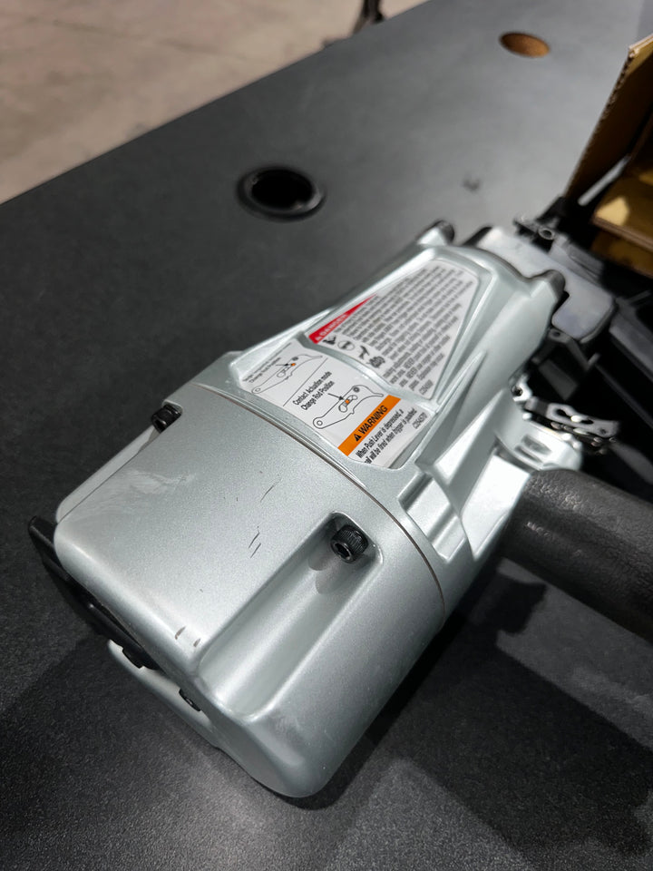 Metabo HPT 3-1/4-in 21 -Degree Pneumatic Roundhead Framing Nailer (Used)