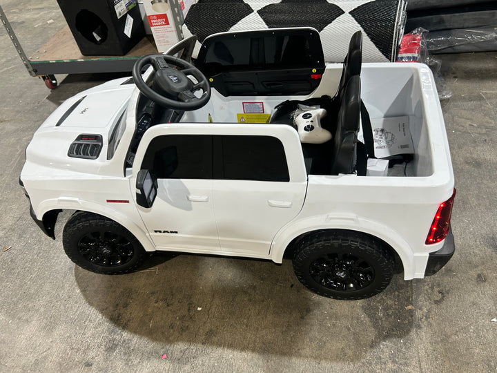 Garvee 24V Ride on Toys Licensed RAM 2500 2 Seater Kids Ride on Truck Car w Remote Control (used)