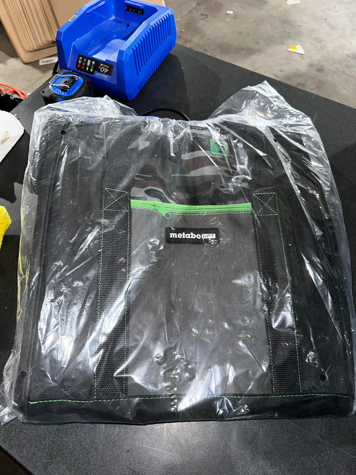 Metabo HPT Multi-Volt 3-1/2-in 21 -Degree Cordless Roundhead Framing Nailer (Battery Included and Charger Included)(used)