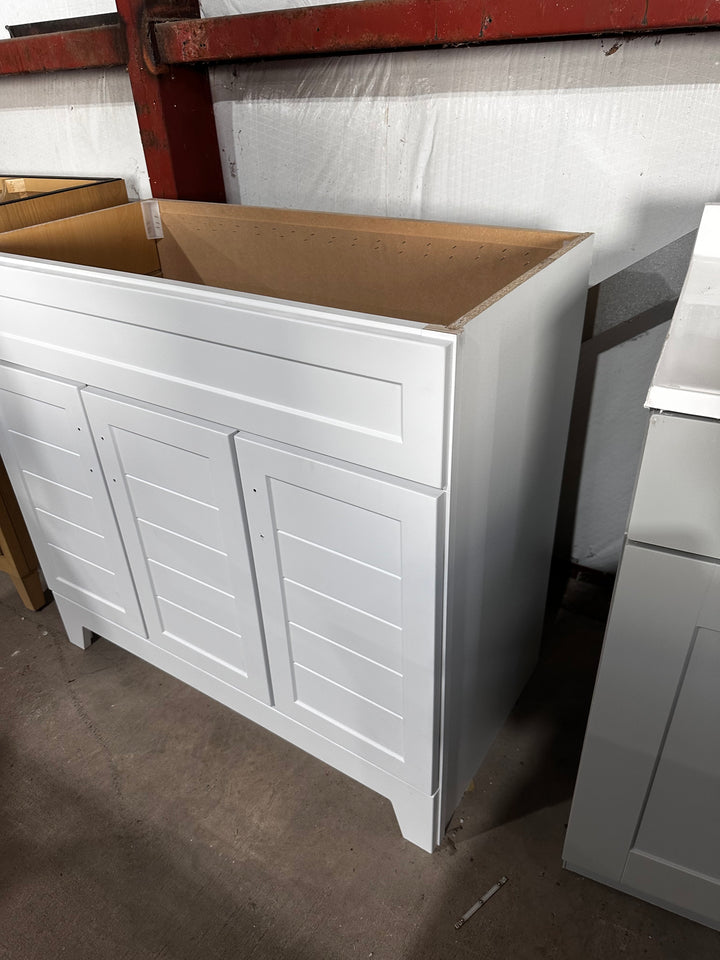 Style Selections Kirkman 36in True White Single Sink Bathroom Vanity (NO TOP)