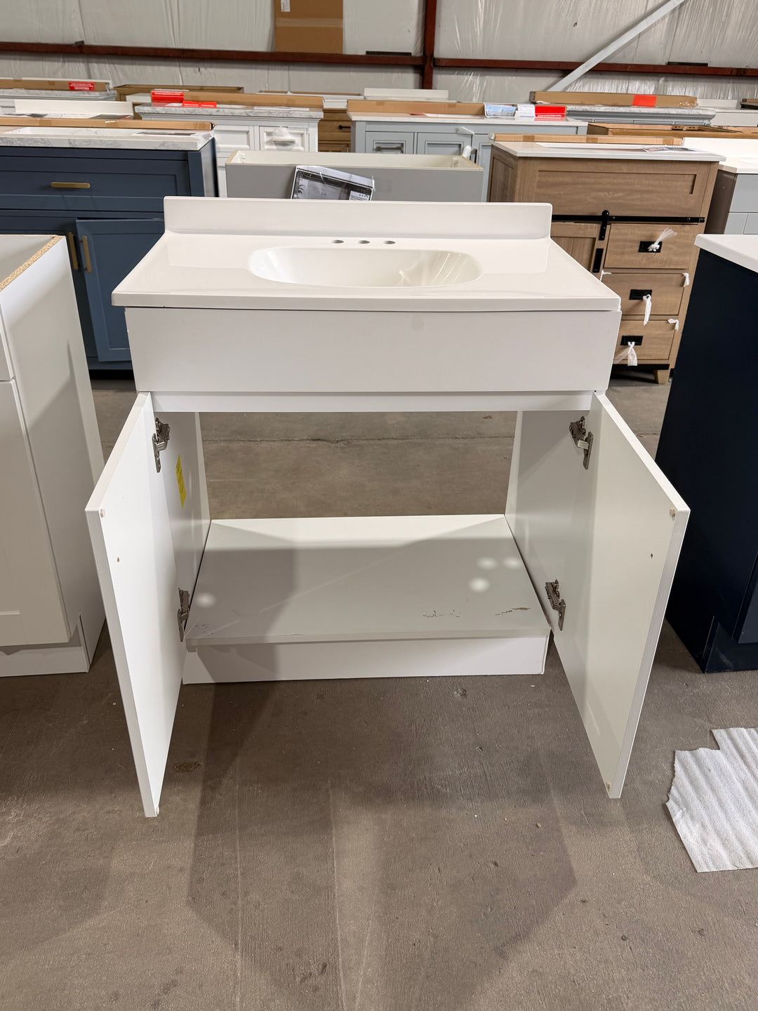 Project Source Dover 30-in True White Single sink Bathroom Vanity with White Cultured marble Top (damaged)