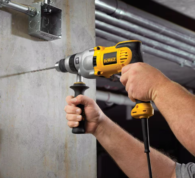 Dewalt 10 Amp 1/2 in. Variable Speed Reversible Pistol Grip Hammer Drill (used)