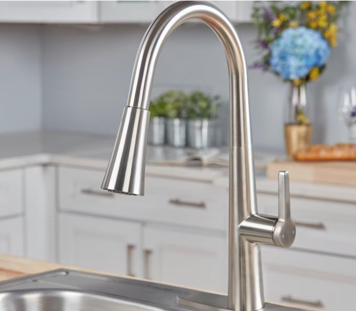 allen + roth Bryton Stainless Steel Single Handle Pull-down Kitchen Faucet with Sprayer (Deck Plate Included) (NEW)