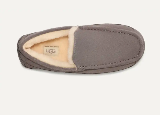 Ugg Men's Ascot Size 12 (New)