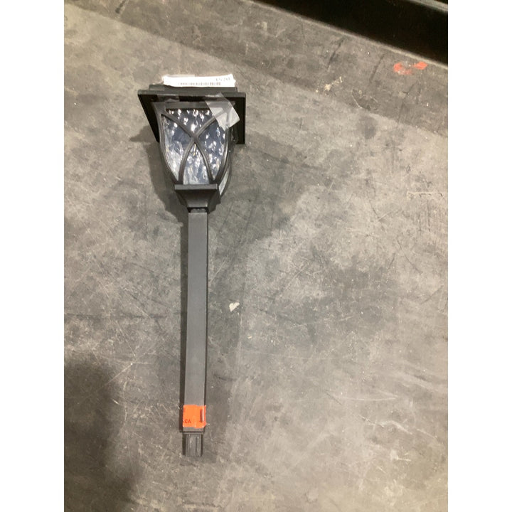 Lot # 1520 Solar powered lamp post