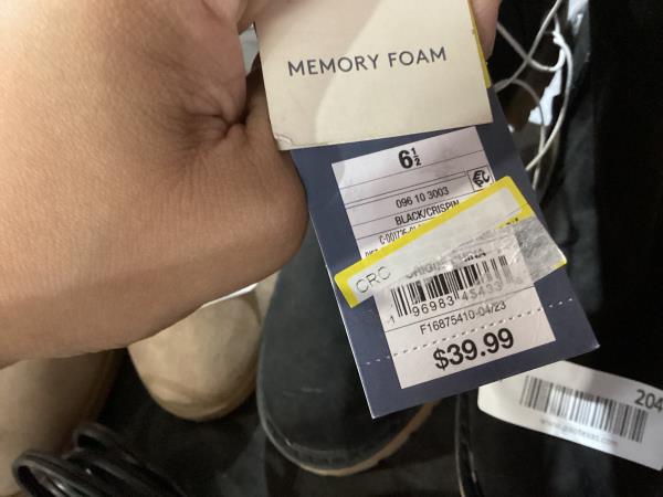 Lot # 2041 Women's Crispin Chelsea Boots  Black 6.5 $28