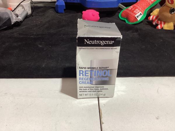 Lot # 550 Neutrogena Rapid Wrinkle Repair Retinol Face Cream - Mini, 0.5 Oz
