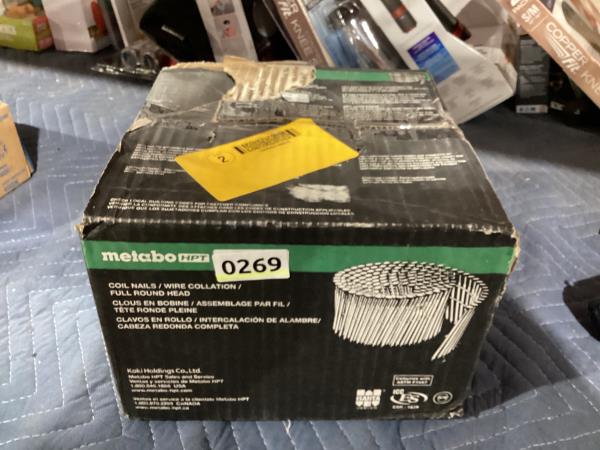 Lot # 1750 Metabo HPT 1-3/4 Inch Coil Siding Nails $71
