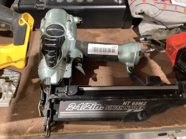 Lot # 147 Metabo HPT Pneumatic Straight Finish Nailer $129