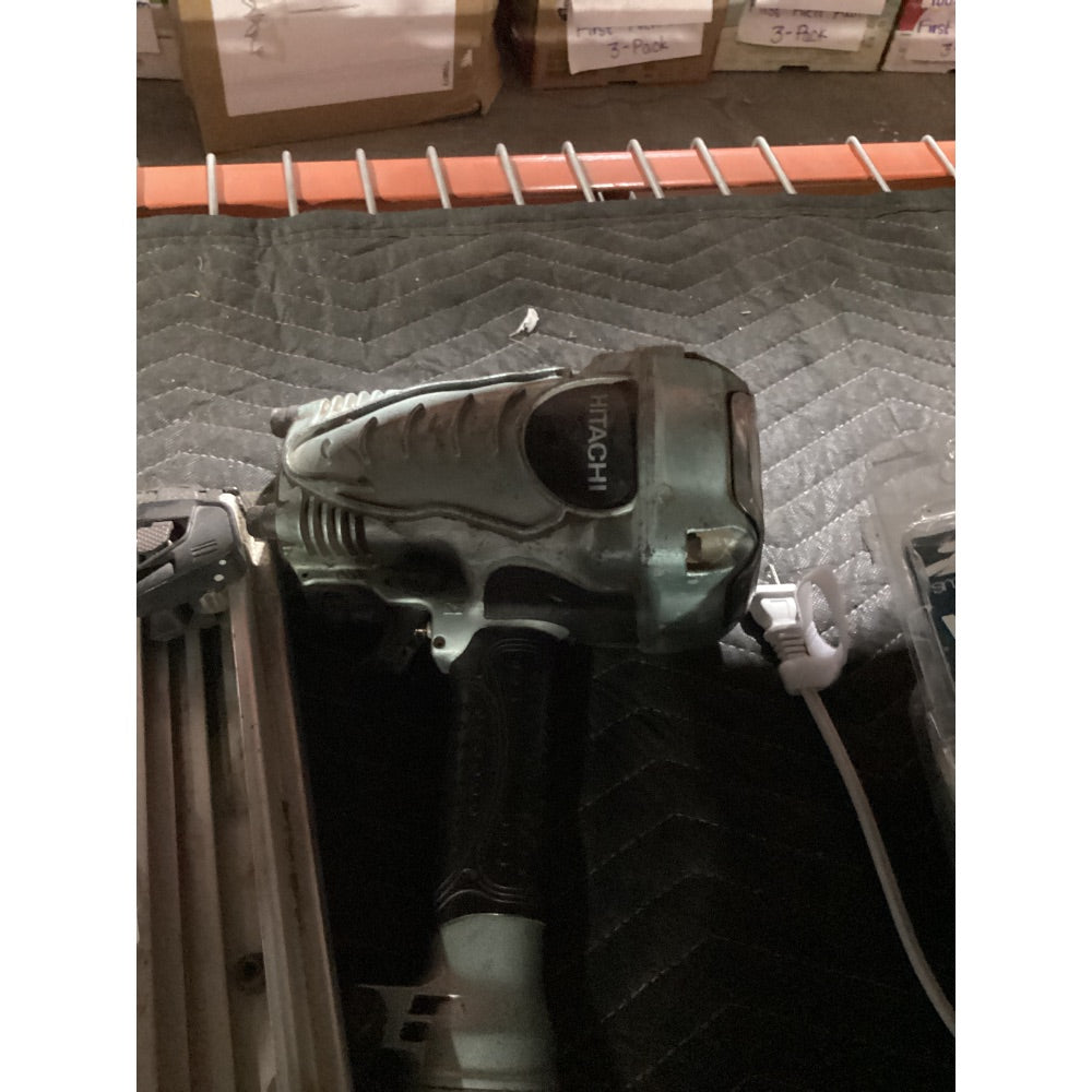 Lot # 888 Hitachi Framing Nailer NR90AES1 $160